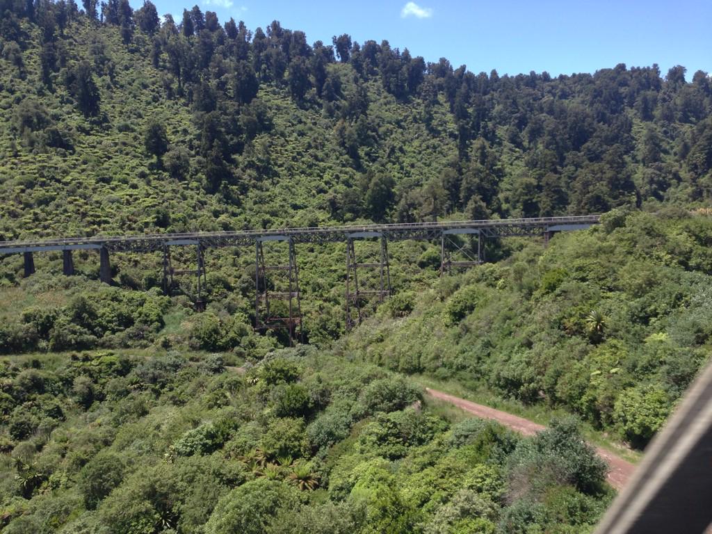 frau_foxwhelp's tweet image. More pics from the #northernexplorer #kiwirail
