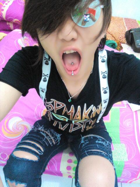 Devil_01423's tweet photo. "@ZodiacUpdates: Bulan #Desember: murah hati, kurang sabar, mudah marah tapi suka bercanda, gampang jatuh cinta." http://t.co/vkSGCis0VL