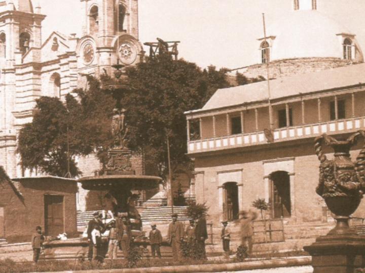moquegua_'s tweet photo. Historia-de- #Moquegua -Antigua-Casonas-Coloniales-Reseña-Historica-de-Moquegua- http://t.co/yqMXEQ2ghO