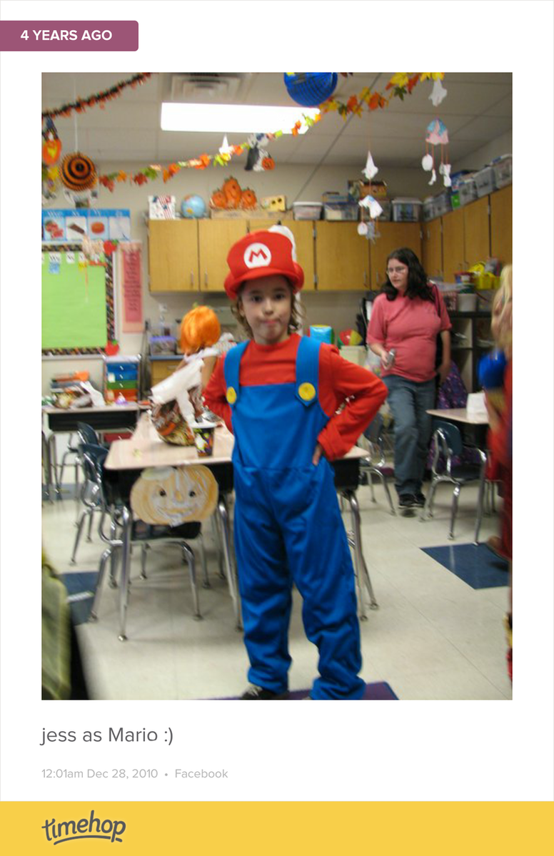 DawnMNO's tweet photo. :-)  4 years ago I posted this.I'm not sure why in Dec I was posting Halloween pics but she loved this costume. http://t.co/XgrRos8cBf
