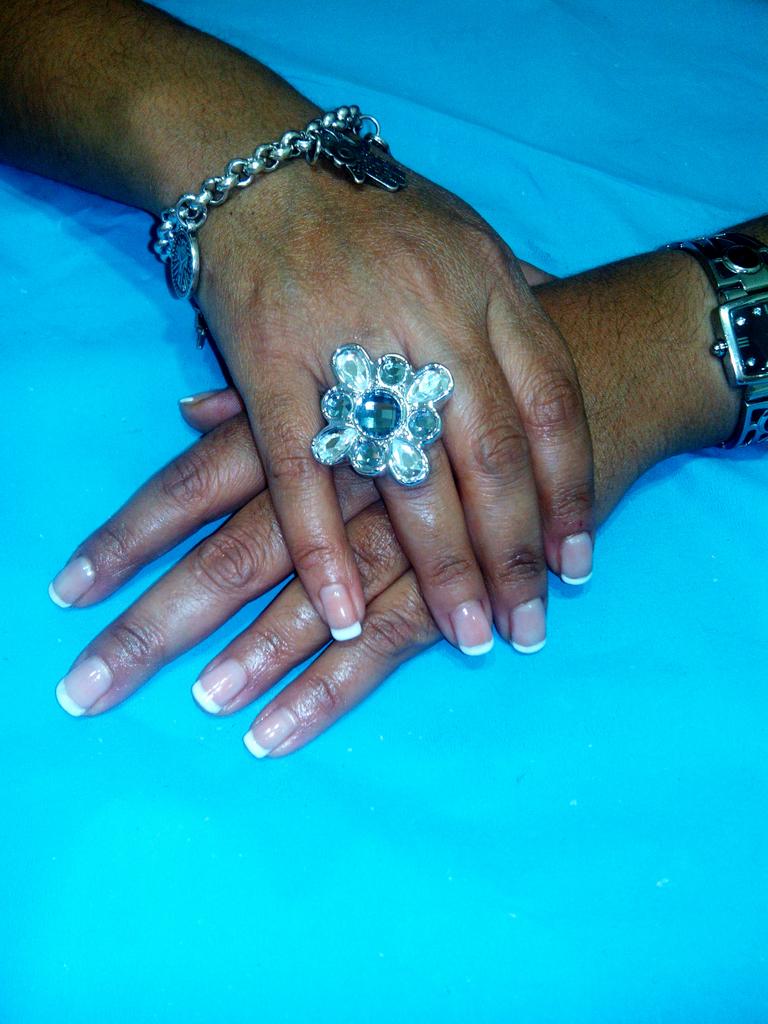 TatiDeMar's tweet photo. ESMALTADO PERMANENTE. http://t.co/FsG6zMM2qE