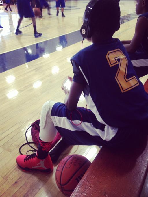 GameTimeElite's tweet image. #DABEAST Aka Dylan Andrews @ St John Bosco 10assists, 5steals 12pts. Middle school Bball turnup! Maria Regina @WCE25