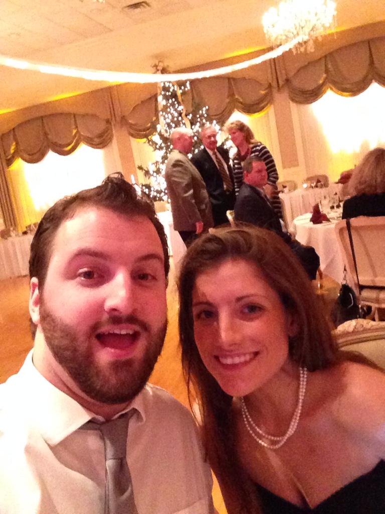 jefflord12's tweet photo. #halgewedding http://t.co/37NcPl8K3u
