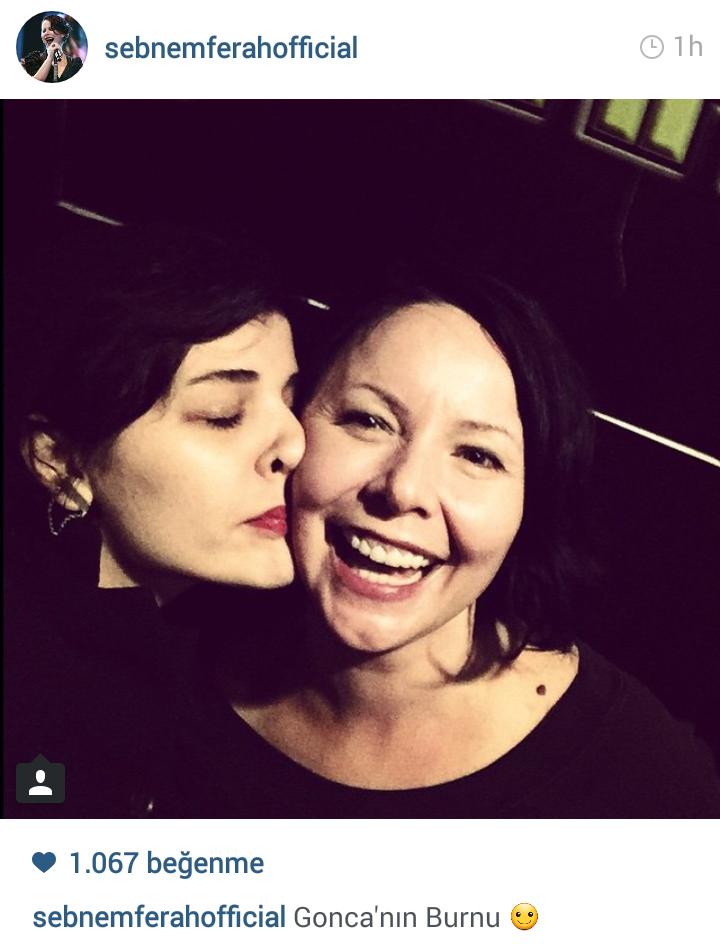 sebnemismine's tweet photo. @sebnemferah ♡ ♡ ♡ gülüşün diyorum çook güzel:D http://t.co/97WGcalYAv