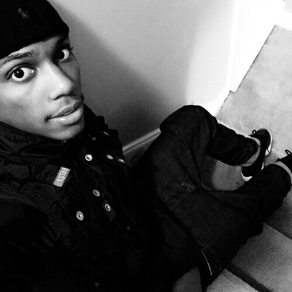 odog216's tweet photo. If we go back to the 80s I a still be the flyest nigga 😼 #markflexin http://t.co/uKvH8tOmxC