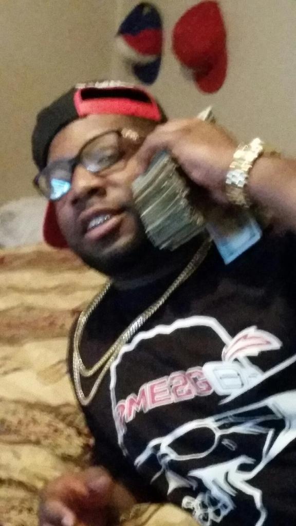 TreyLoc's tweet photo. ...... http://t.co/q1sJXvLy3y