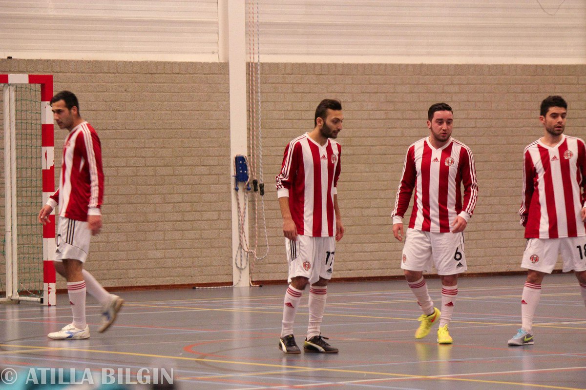 VVZTS's tweet photo. @VVZTS #derde #plaats @RKVVSaenden #gefeliciteerd #kampioen Organisatie en alle teams bedankt! See you next year ! http://t.co/lAKUfzwAjP