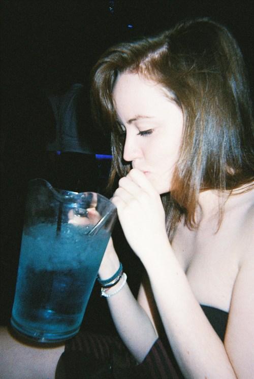SereTuVicio's tweet photo. Noches de desenfreno y mañanas de cruda jaja 😊😅

#SkyyVodka http://t.co/8wK52VRrfx