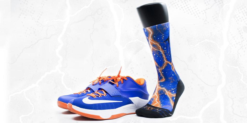 RockEm's tweet photo. Create your own perfect storm in 5 Days
The Bolts, on Rock 'Em CustEMizer #RedefineCustom http://t.co/PKe5XEMlBh