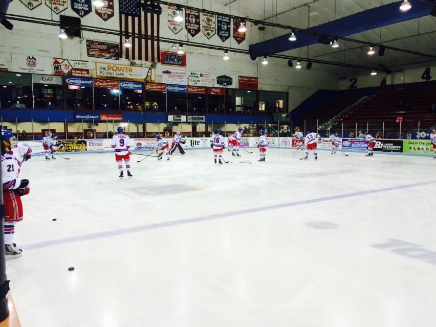 AndyHallRadio's tweet image. Get here!  @bucshockey hosts #Waterloo at 7:05 at the #MadhouseOnHickman #VoxInTheBox