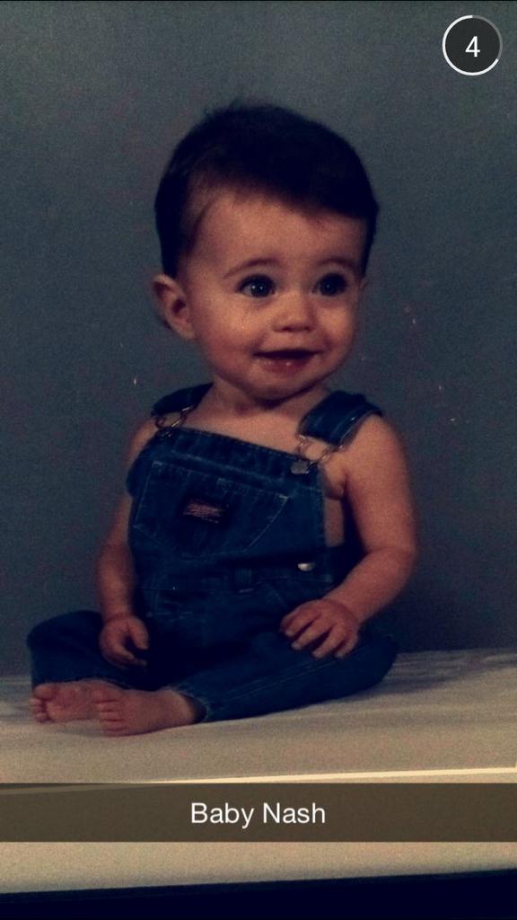 HAPPY BIRTHDAY HAMILTON NASH GRIER I LOVE YOU SO SO MUCH . HAVE A GOOD 17TH YEAR   