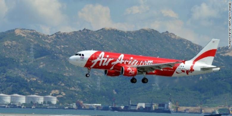LokadataID's tweet photo. AirAsia Pastikan Pesawatnya Hilang dan Bentuk Tim Pencarian http://t.co/qtNyJSMZTT http://t.co/OdIfJIR4GS