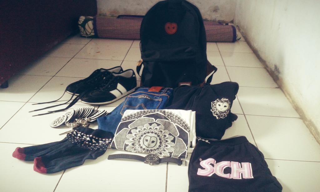 Ootd for gathering <a href="/Birdies_BKS/">Birdies Bekasi</a> #4 today !!! #HOOT