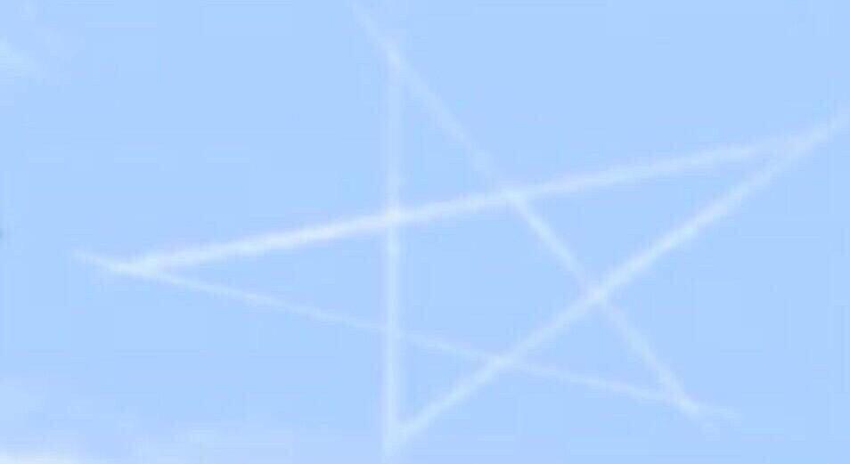 ksmy_jr_ta's tweet photo. これだけで何のドラマか
分かった人RT

#見てた人RT
#好きな人RT 
#RTくれた俺足族全員フォローする http://t.co/MWQRFf0KNN