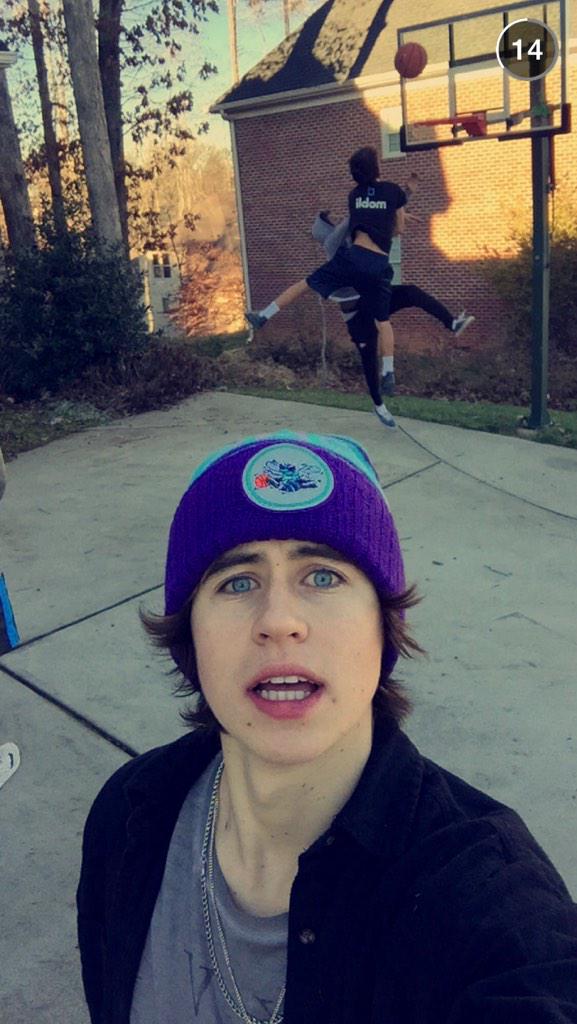 HAPPY BIRTHDAY HAMILTON NASH GRIER. YOU\RE THE BEST BROTHER-IN-LAW EVER, HAVE A GOOD DAY!!            