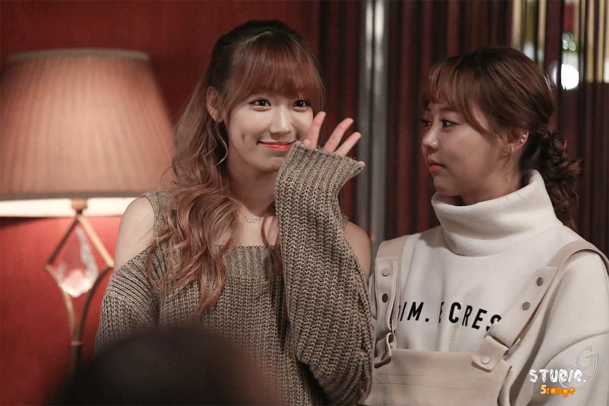 B568e-RCcAAPBu-.jpg:large