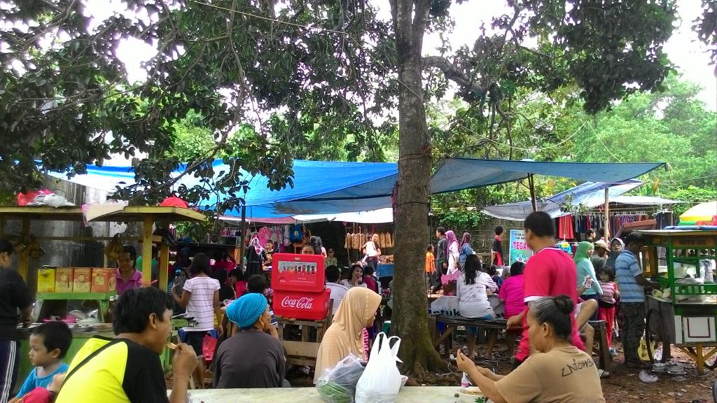 abdulhadad's tweet image. Pasar kaget kukusan teknik #uidepok , ramai walaupun #longweekend