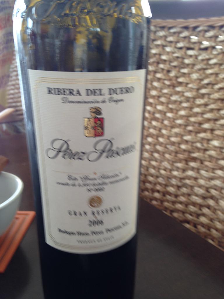 ajrodriguezc's tweet image. Un gran reserva de @PerezPascuas es un gran vino para maridar con un buen #cortede Carne