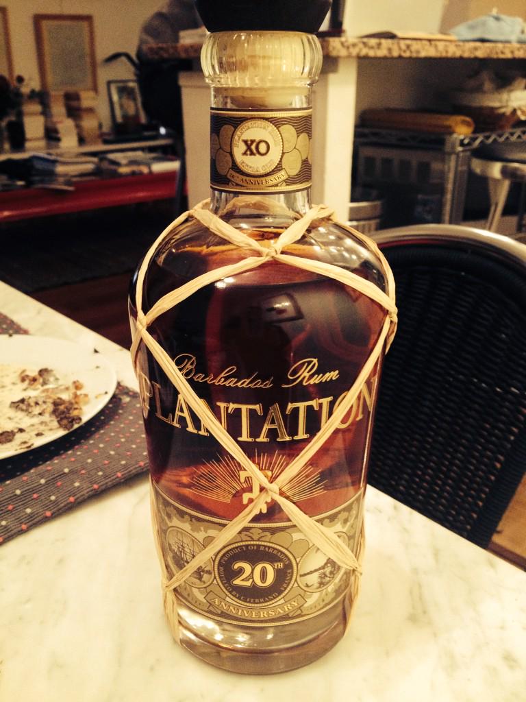 puppadready's tweet photo. Happy Christmas !!! I m drinking rhum and no mix Up with red bull. !!! http://t.co/51ibwuzujR