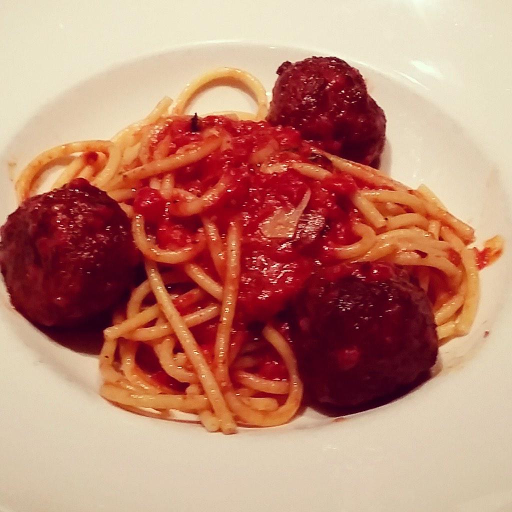 Spaghetti and meatballs, perfect #dinnerdate <a href="/MonteCarloVegas/">Monte Carlo Resort</a>