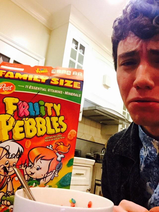 NoahSierota's tweet image. Turns out fruity pebbles don't make me feel not lonely playas. #wherebaeat? #aintnosuqqaleftbehind #superstar #fame