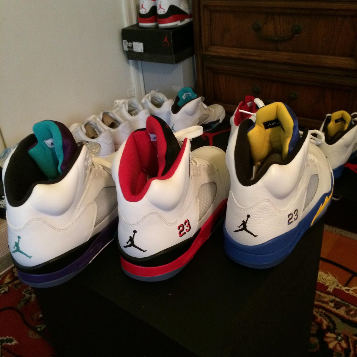 NIKELIAV's tweet photo. Selling some kicks! Please RT @infra90 @FoamWright @Lukevan7 @Chicago242 @ATrainKickz @rkenjames @SoleLife11 #DM4pics http://t.co/3VKk5yfLq0