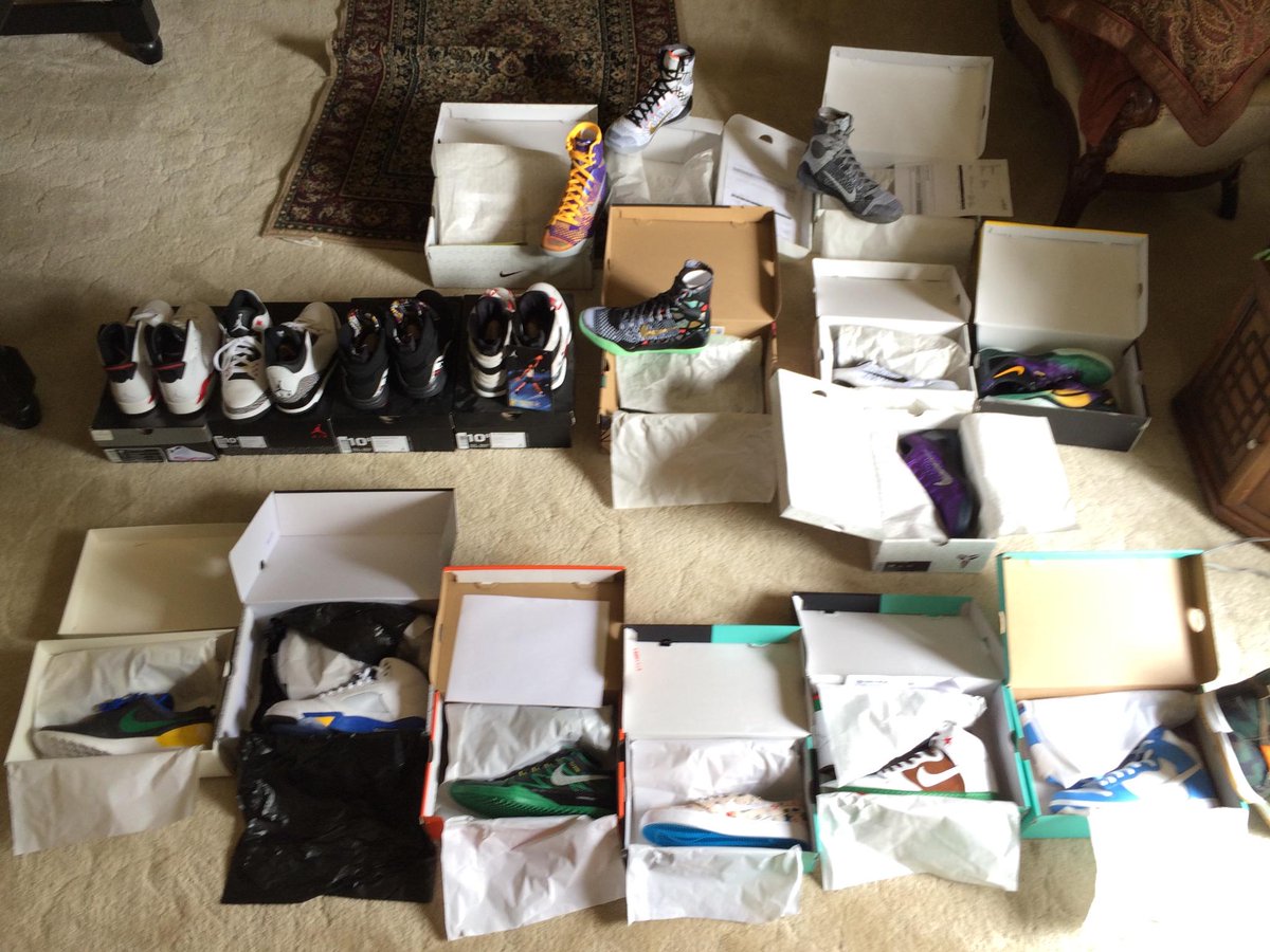 NIKELIAV's tweet photo. Selling some kicks! Please RT @infra90 @FoamWright @Lukevan7 @Chicago242 @ATrainKickz @rkenjames @SoleLife11 #DM4pics http://t.co/3VKk5yfLq0