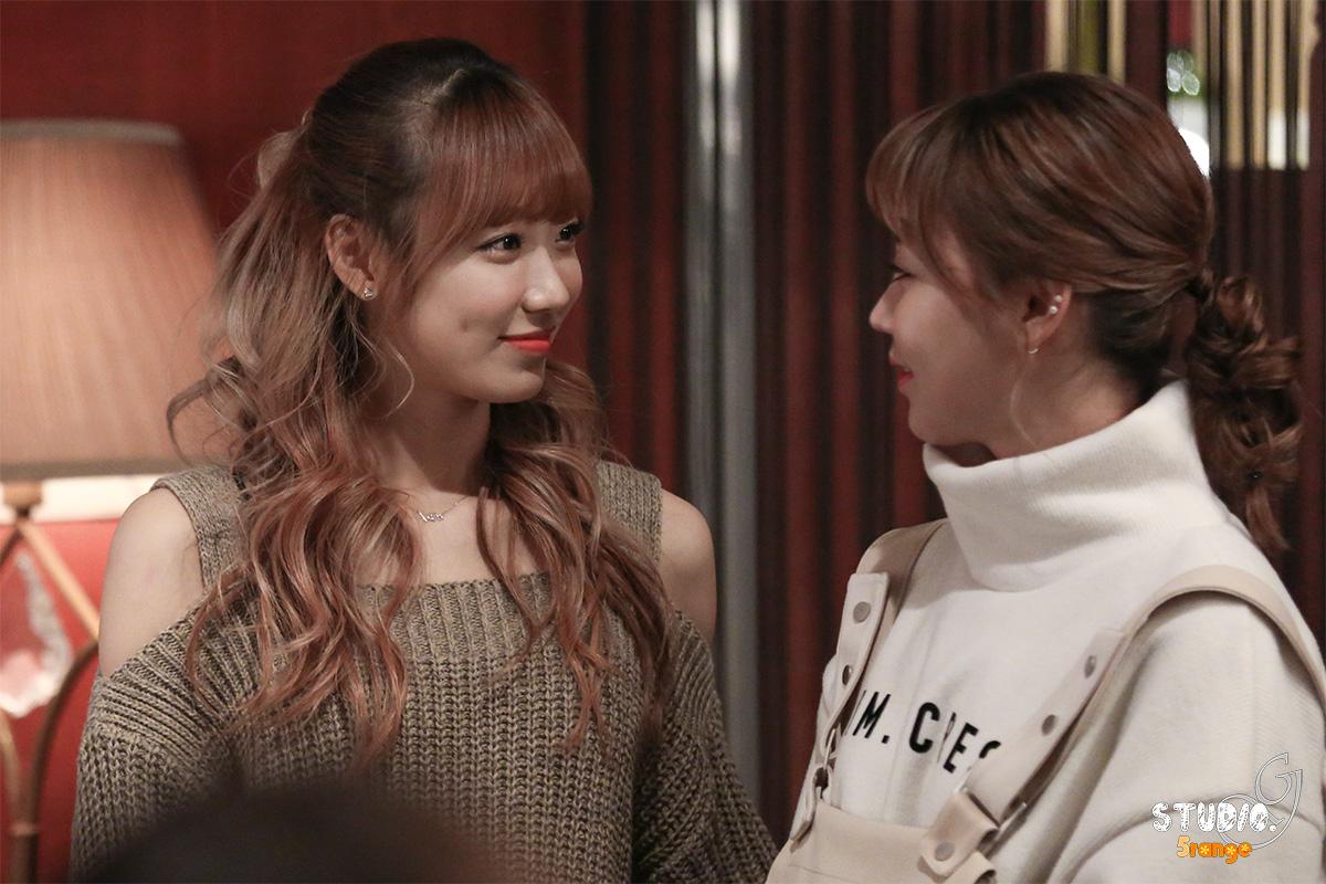 B56_kRyCEAAai91.jpg:large