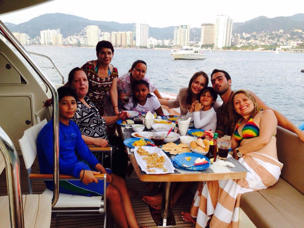 gabyspanic's tweet photo. Graciasss señor por un día más tan maravilloso! http://t.co/gxL3pran5Y