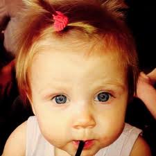 flxwlesstylees's tweet photo. Theo y Lux son la evidencia de cuanto tiempo llevamos en el fandom
#HollywoodMusicAwards One Direction http://t.co/vCfovz0yVK