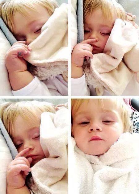 flxwlesstylees's tweet photo. Theo y Lux son la evidencia de cuanto tiempo llevamos en el fandom
#HollywoodMusicAwards One Direction http://t.co/vCfovz0yVK
