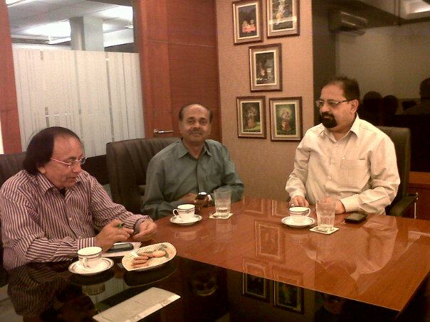 misecretary's tweet image. Good morning...
Everyday the Sun rises to give us a message that Darkness will always be beaten by Light.