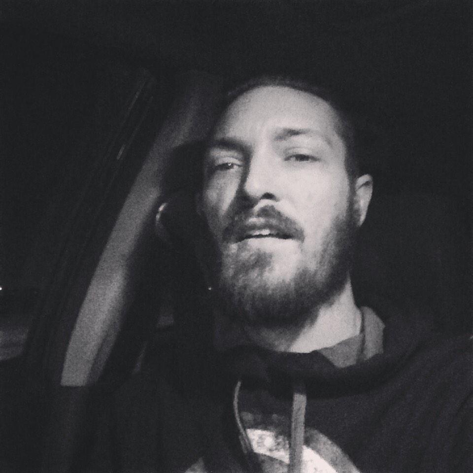 raWliviC420's tweet photo. #studiobound #studio #rawlyfe #rawlivic2015 http://t.co/Sib40UaiFO