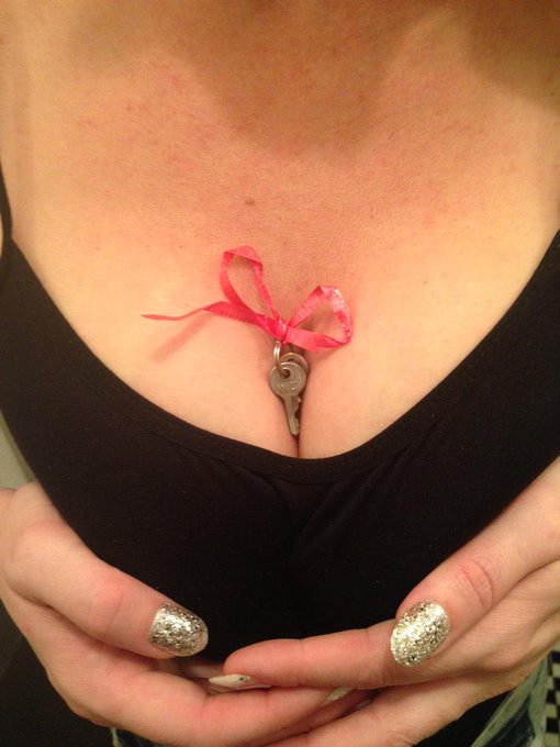 Took my slave's #chastity keys out for a night on the town with my hot friend from Miami http://t.co<a href="/tag/chastity"class="tags">#chastity</a>