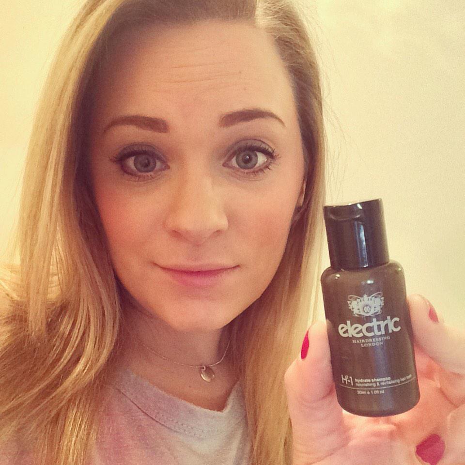 beckyd26's tweet image. #SAMPLESELFIE #GIVEAWAY @birchbox I love love love this shampoo!! It's made my hair feel brand new, salon quality!