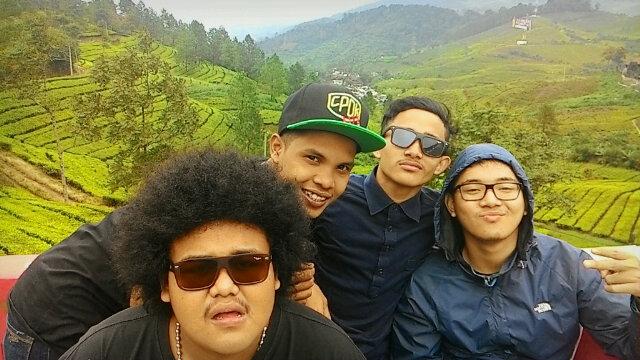 Kita jalan-jalan dulu yakaaan at WARPAT(WarungPatra)