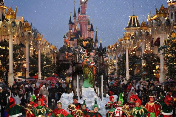 RoomHopper's tweet photo. #winter wonderland @DisneylandParis !

#RoomHopper #holidays http://t.co/SrWk5wQpiG