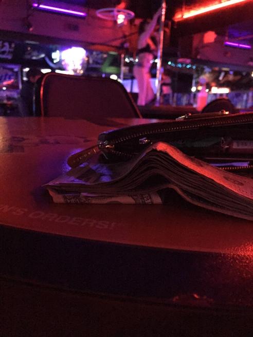 PrincessJersey's tweet photo. #Torch2 #Boise #ThisIsBoise #BoiseIdaho #Idaho #StripClub http://t.co/vvBKqIdxOY