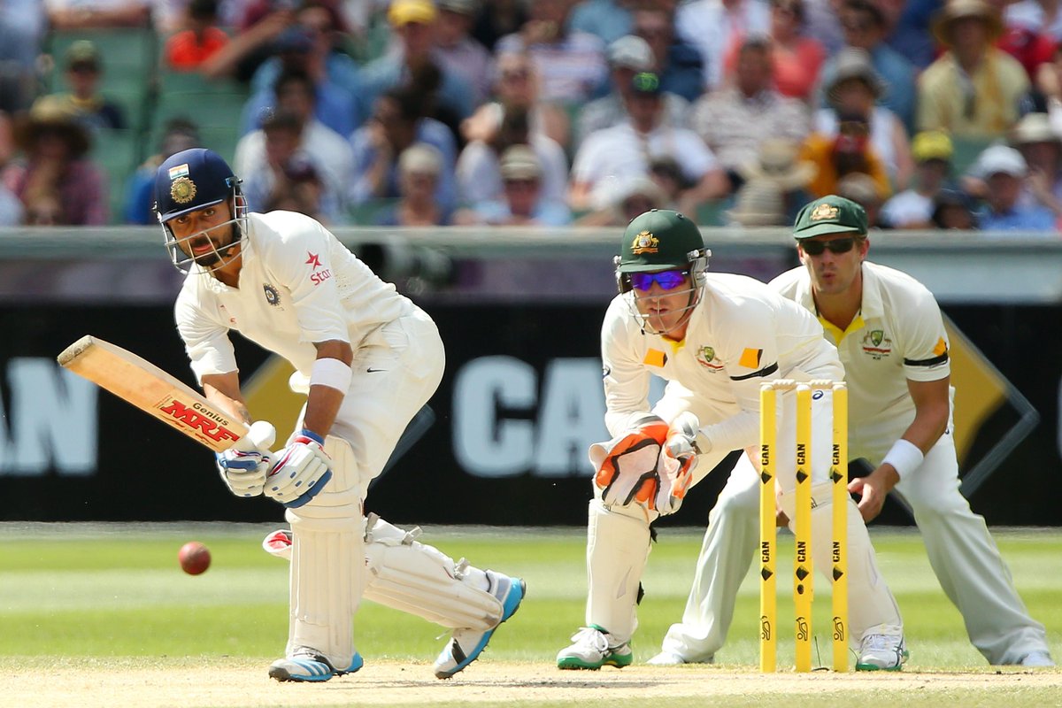 BBCSport's tweet photo. India close on 462-8 chasing Australia's first innings 530 in the third Test in Melbourne http://t.co/2NwTZGr3nK http://t.co/L3igUgwm9z