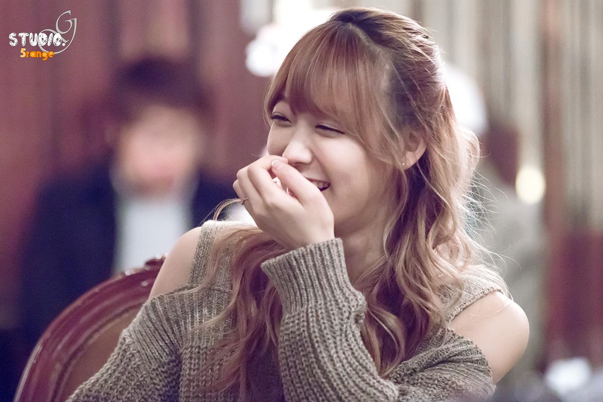 B57UfB3CQAAnR7v.jpg:large