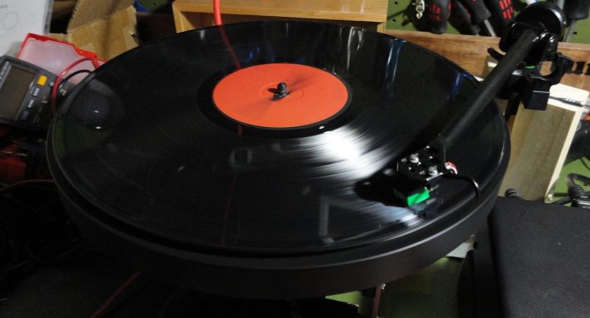 Machina_Pro's tweet photo. Barely stopped for air but we are on track for release next year. Here's the latest turntable system... 90% there :) http://t.co/PdZfkSgiuK