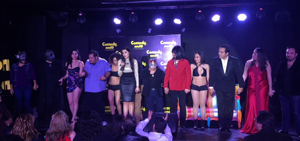 _josfrank's tweet photo. Terminando el show #Trasnocheando desde @Comedyando ¡Gracias totales! http://t.co/og0qjmgaYs