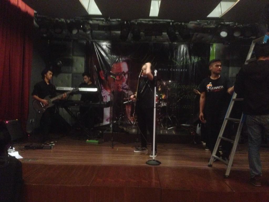 GR for the concert <a href="/AlvaroMaldini1/">AlvaroMaldini</a>