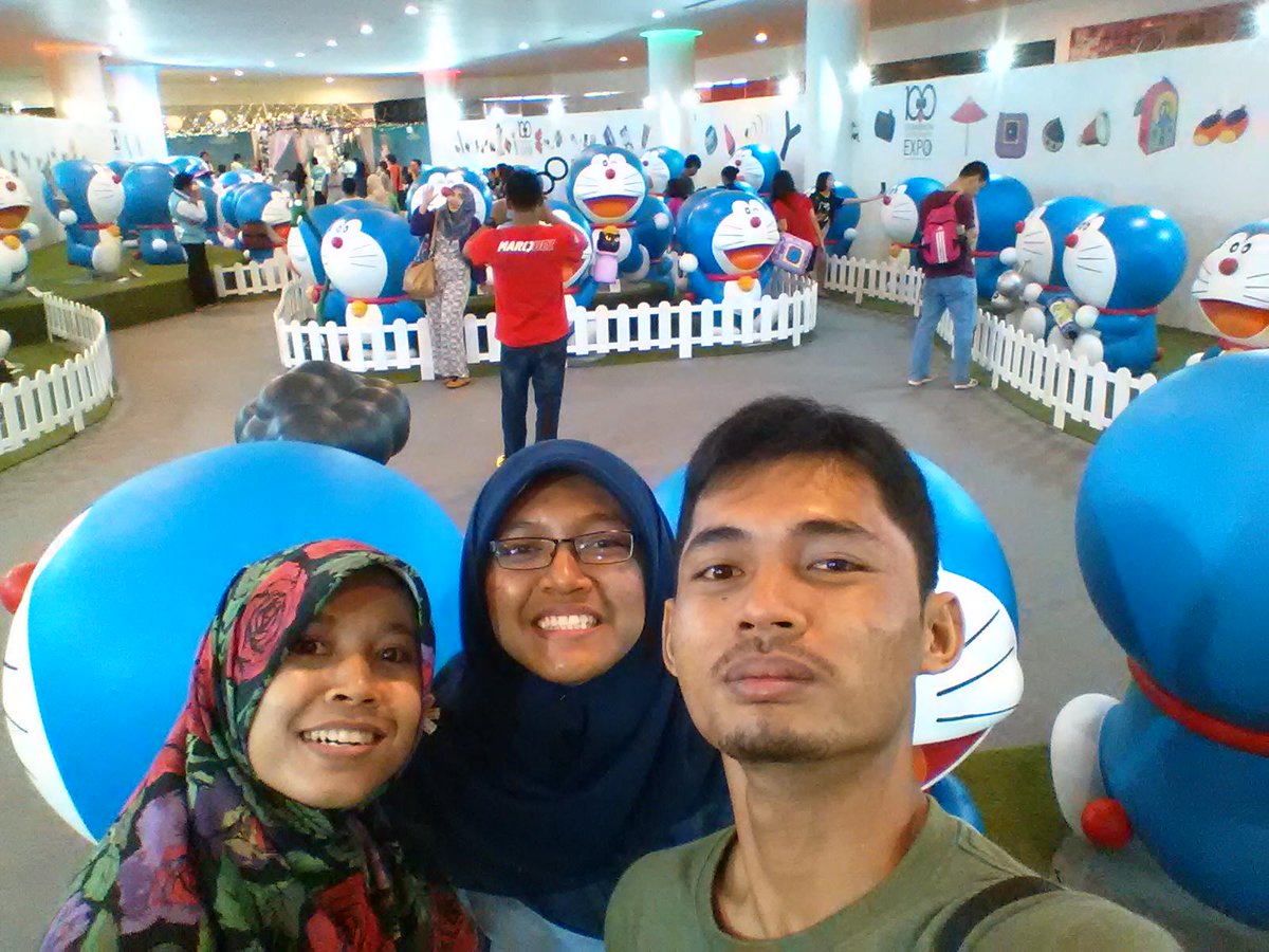 ragenprivate's tweet photo. "100 Doraemon Secret Gadgets EXPO", @fiahidznillah @ishmazhar http://t.co/zKgaljehhk