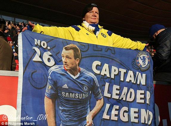 Headhunter_IDN's tweet photo. Captain Leader and Legend John Terry26,, Banner at ST Mary's Stadium #CFC http://t.co/3BLUsqknFT