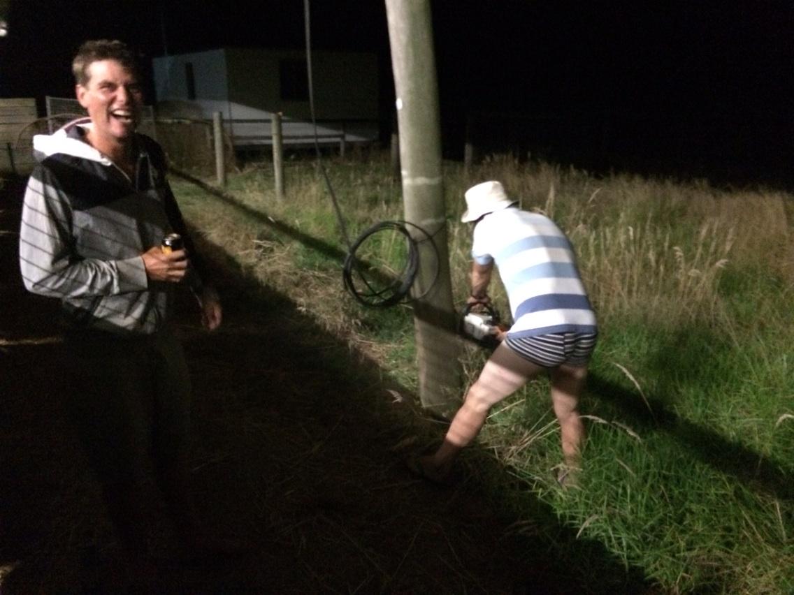 PalmRobg's tweet photo. What could possibly go wrong? @ding2_william @Shane_M_Rose @KiwiBatesy @ToddBalfour http://t.co/oxDs5MiJq3