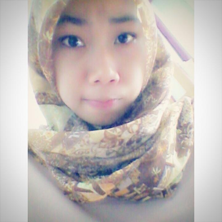FitrianaUtami3's tweet photo. Me...me...and me http://t.co/pUWsMVeu4d