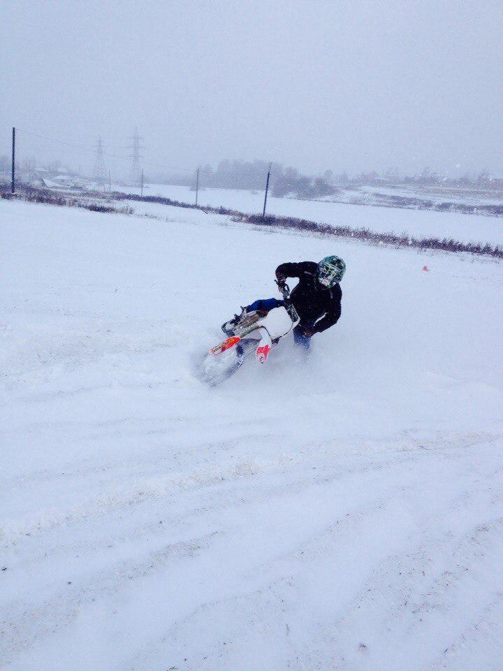 RapWayRW's tweet image. В перерывах от музыки катаем!))))