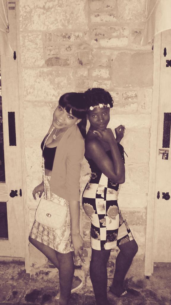 Its_Jonelle's tweet photo. Me and the bestie #merrychristmas http://t.co/mBNIxy4PpV