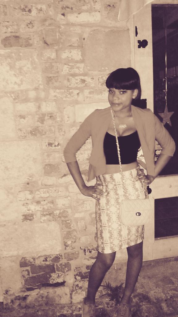 Its_Jonelle's tweet photo. Me and the bestie #merrychristmas http://t.co/mBNIxy4PpV